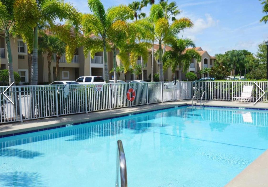 Albatross Condo In Pga Village, 2 Bedroom 1 Bath, A Side Carlton Exterior photo